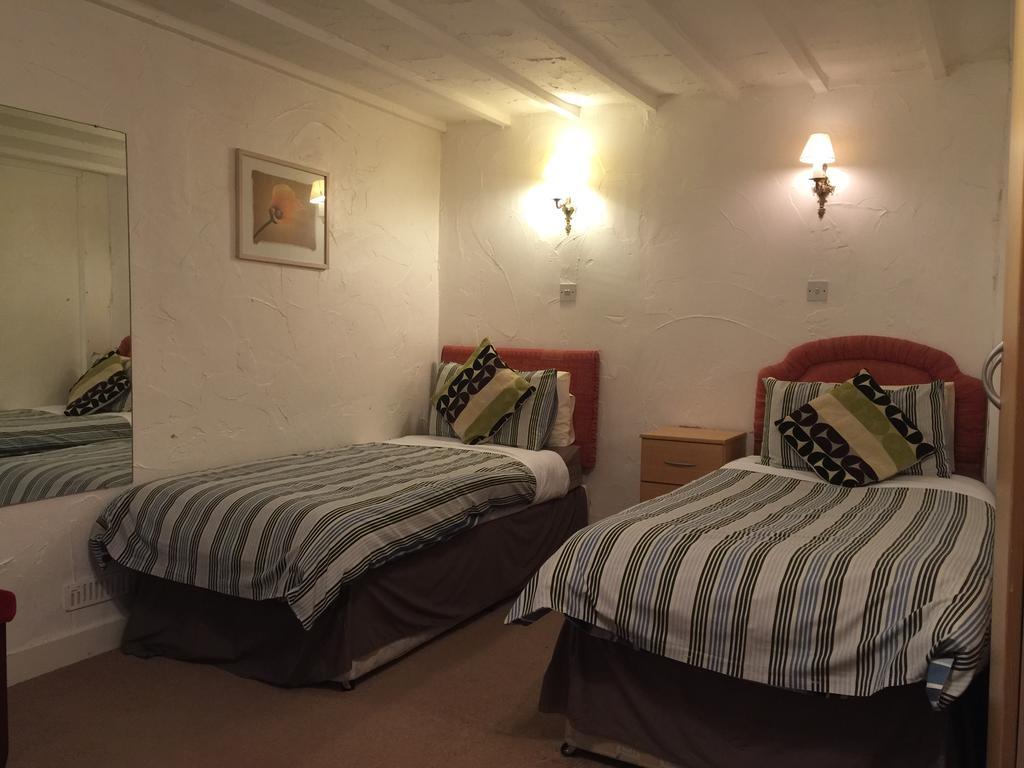 Dragon Bed And Breakfast Бетс-и-Койд Номер фото